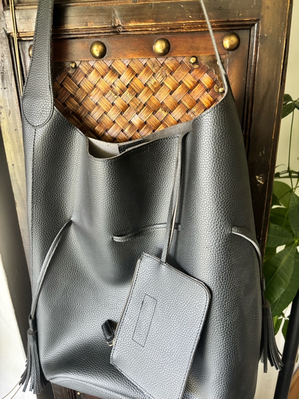 STREET LEVEL Women's Large Vegan Leather Top Handles Tote Bag NWOT